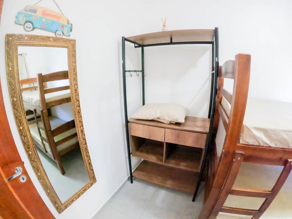 Com Piscina E Churrasqueira